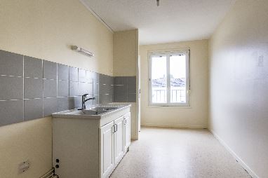 Appartement – Type 4 – 80m² – 336.25 € – LE BLANC