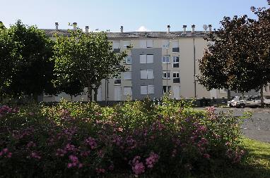 Appartement - Type 4 - 80m² - 361.04 € - DÉOLS