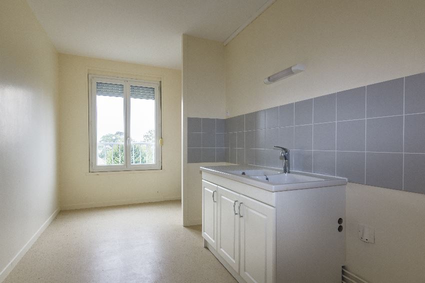 Appartement – Type 4 – 80m² – 345.47 € – LE BLANC