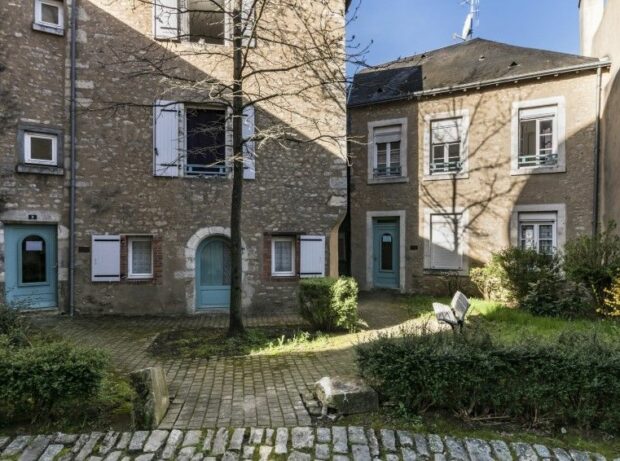 Appartement - Type 2 - 49m² - 335.31 € - NEUVY-SAINT-SÉPULCHRE