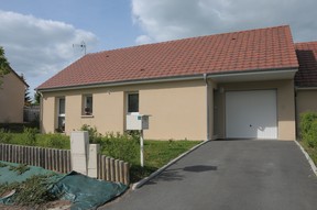 Maison - Type 3 - 72,6m² - 495.79 € - JEU-LES-BOIS