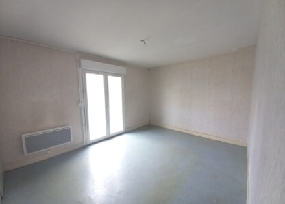 Individuel - Type 4 - 73m² - 65000 € - LUCAY LE MALE
