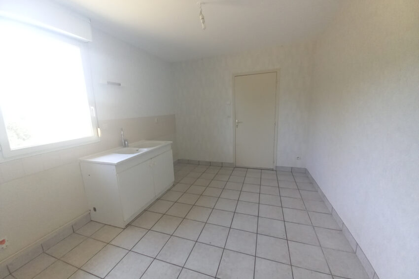 Individuel – Type 3 – 74.31m² – 75000 € – VOUILLON