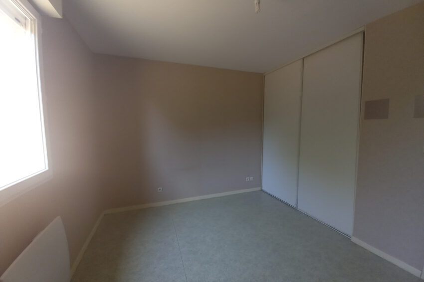 Individuel – Type 3 – 74.31m² – 75000 € – VOUILLON