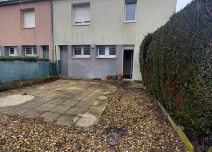 Individuel - Type 4 - 73m² - 65000 € - LUCAY LE MALE