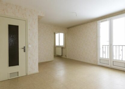 Appartement - Type 4 - 67m² - 327.45 € - AIGURANDE