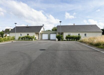 Maison - Type 3 - 69,77m² - 486.68 € - SAINT-DENIS DE JOUHET