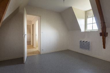 Appartement – Type 3 – 99m² – 487.59 € – LE BLANC