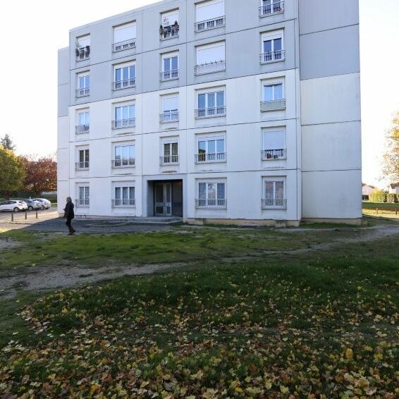 Appartement – Type 4 – 69m² – 386.7 € – BUZANÇAIS