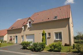 Maison - Type 5 - 99m² - 657.52 € - LE POINÇONNET