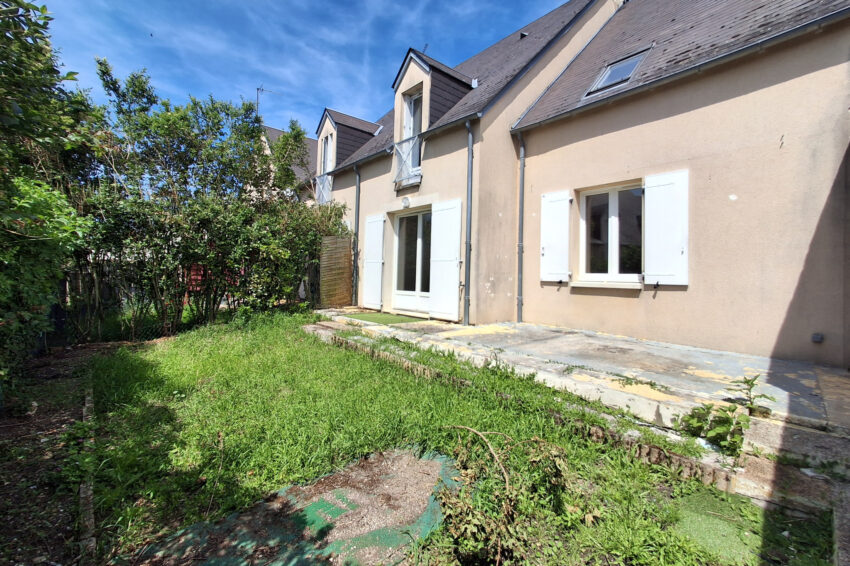 Individuel – Type 4 – 94m² – 115500 € – DEOLS