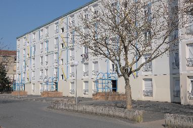 Appartement - Type 5 - 79m² - 380.03 € - CHÂTEAUROUX