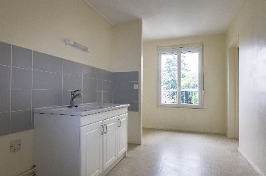 Appartement – Type 4 – 80m² – 348.61 € – LE BLANC