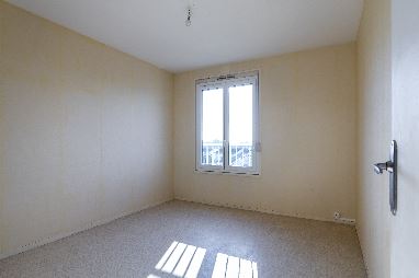 Appartement – Type 4 – 80m² – 348.94 € – LE BLANC