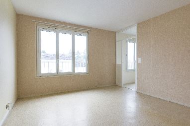 Appartement - Type 4 - 80m² - 349.18 € - LE BLANC