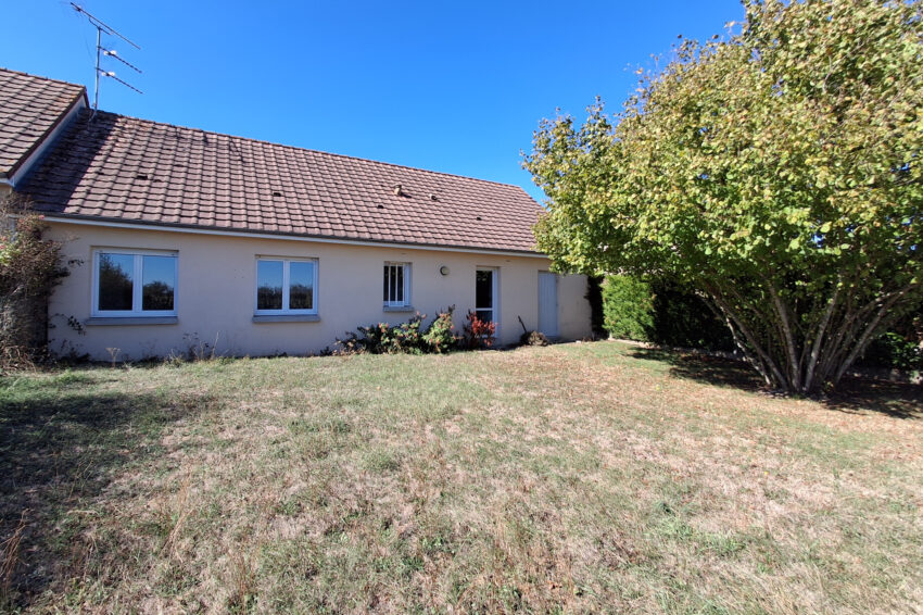 Individuel – Type 4 – 79.81m² – 77000 € – ECUEILLE